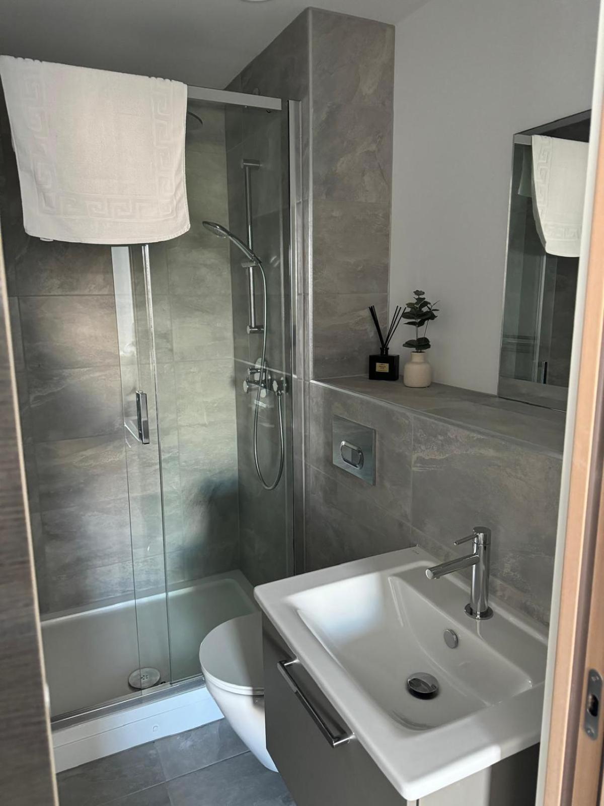 York Minster Icona 250 Free Parking & Gym Apartment ภายนอก รูปภาพ