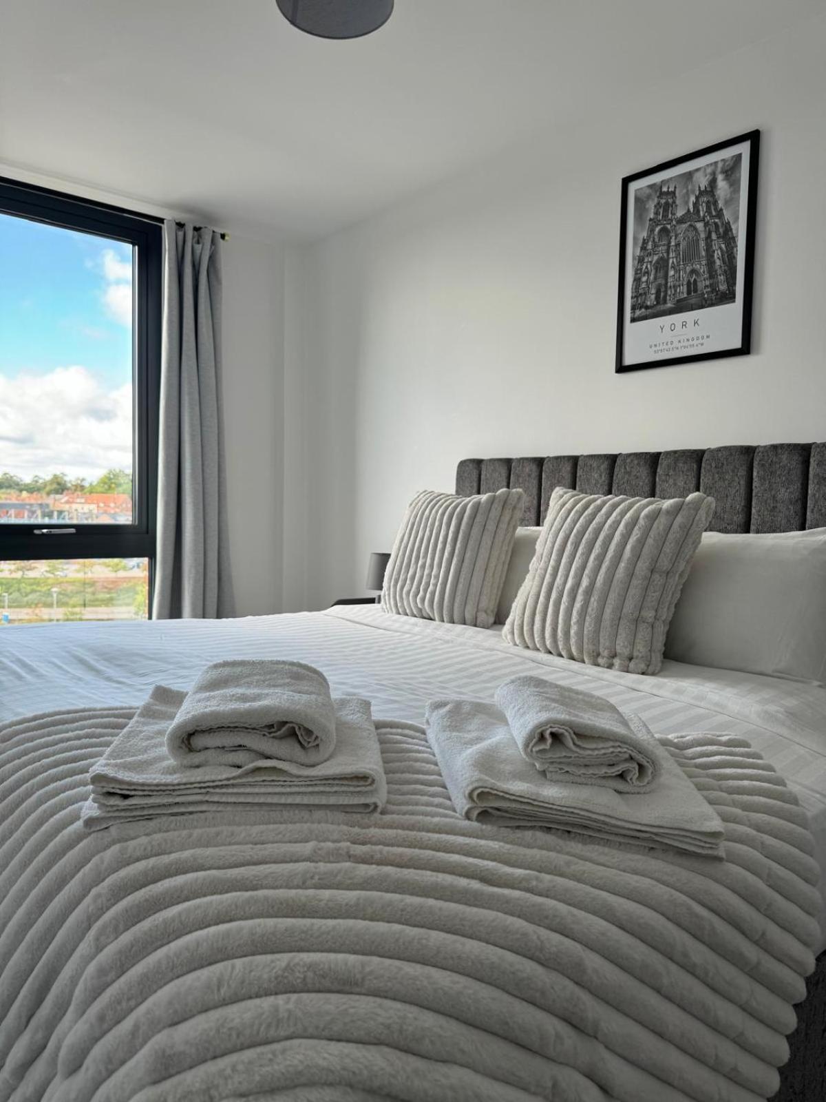 York Minster Icona 250 Free Parking & Gym Apartment ภายนอก รูปภาพ