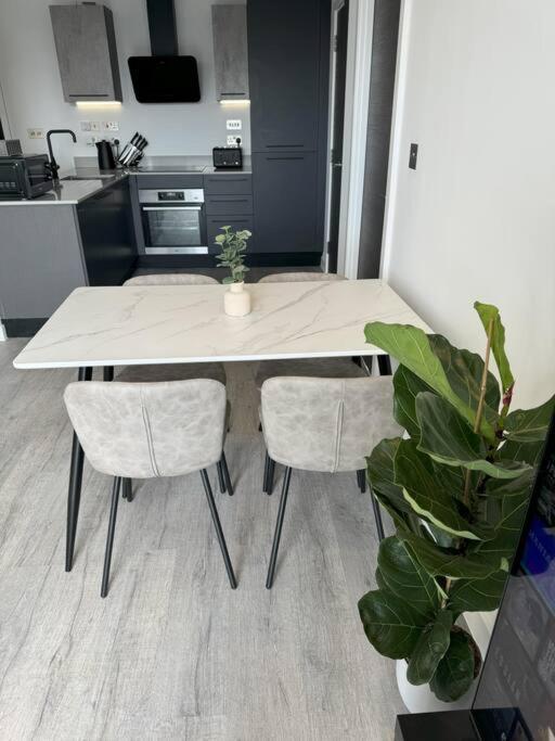 York Minster Icona 250 Free Parking & Gym Apartment ภายนอก รูปภาพ